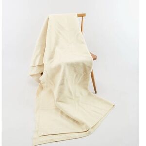 Vintage Woolrich Soft Cream Throw Blanket excellent condition  60 x 60